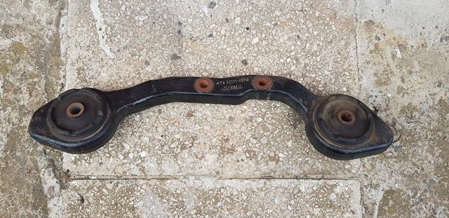 Подушка (опора) двигуна, нижня 5238048100 TOYOTA