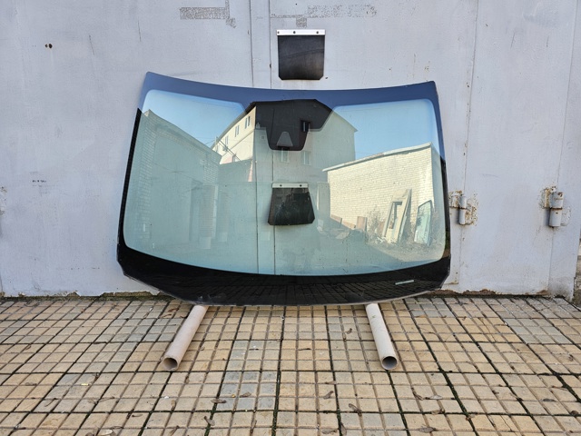 Автомобільне скло 5610178934 TOYOTA