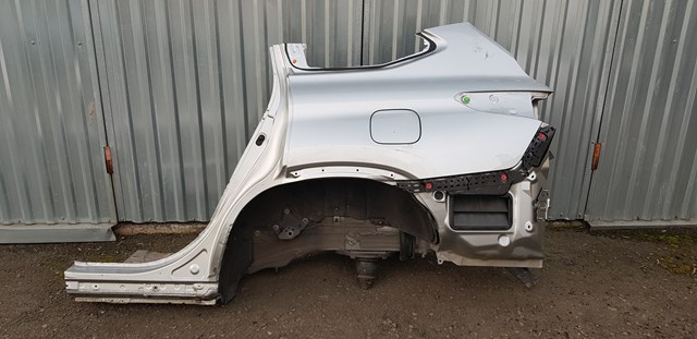 Крило заднє 610180E020 TOYOTA