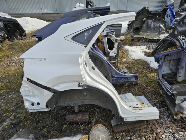 Крило заднє праве 6160178060 TOYOTA