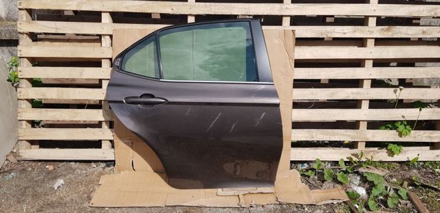 Двері задні, праві 6700306320 TOYOTA