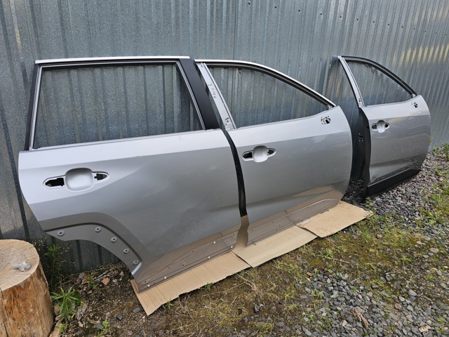 Двері задні в зборі 6700342190 TOYOTA