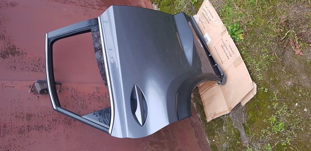 Задня кватирка права 6748778010 TOYOTA