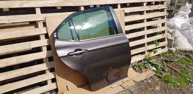 Тримач зовнішньої ручки дверей, задніх лівих 6920333070 TOYOTA