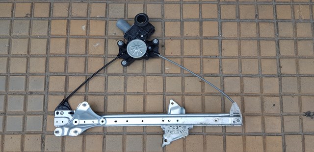 Механізм стеклопідйомника водійських дверей 6980242071 TOYOTA