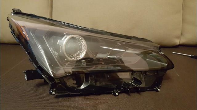 Основна фара - вставка 8114578180 TOYOTA