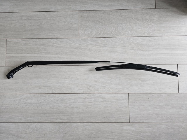 Ричаг склоочисника 8521142210 TOYOTA