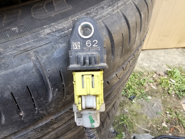 Датчик Айрбег передній 8917302140 TOYOTA