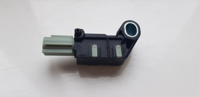 Датчик Айрбег передній 8917833050 TOYOTA