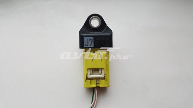 Датчик подушки безпеки 8983128040 TOYOTA