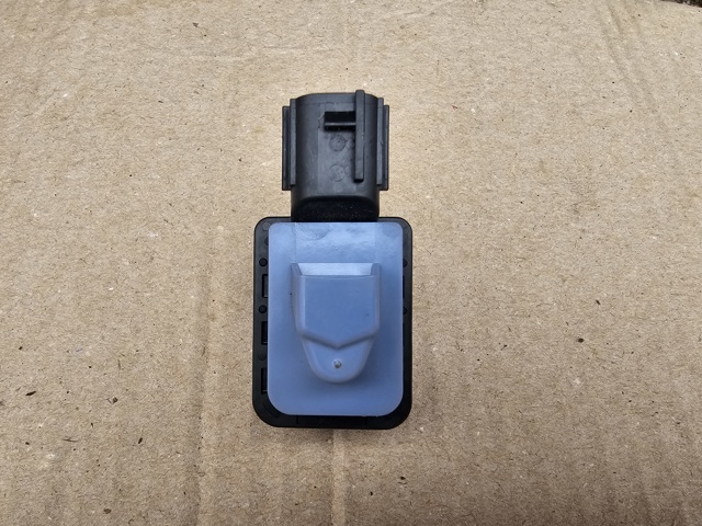 Датчик AIRBAG передній 8983A0E021 TOYOTA