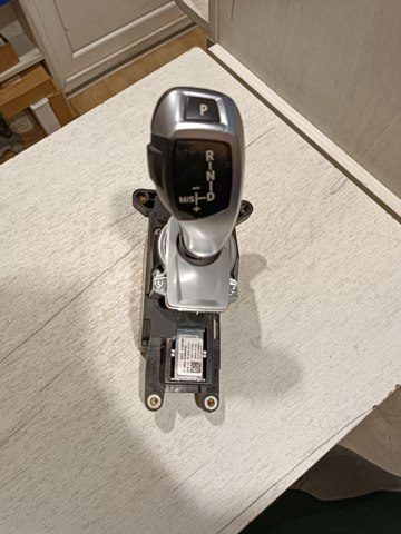 Кулиса перемикання передач 61319228610 BMW