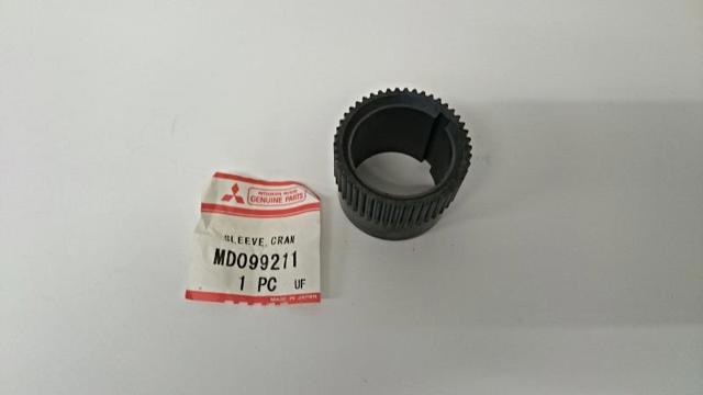 Зірочка приводу коленвала двигуна MD099211 MITSUBISHI