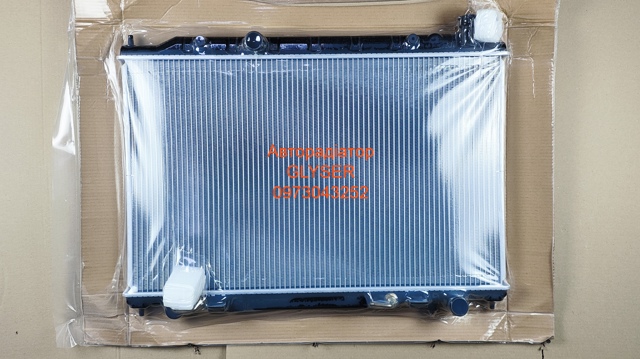 Радіатор охолодження двигуна 21460CA010 MARKET (OEM)