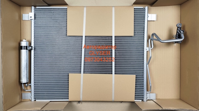 Трубопроводи і радіатор кондиціонера 921101BA0A MARKET (OEM)