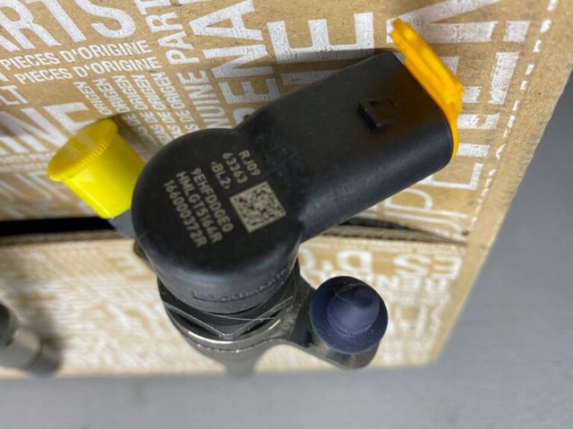 Форсунки електромагнітні 166000372R RENAULT