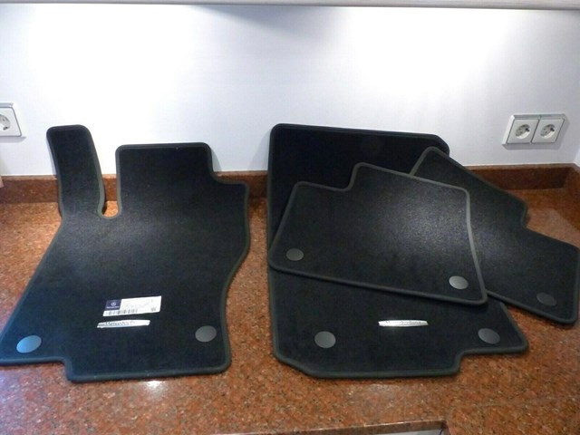 Килимки в салон передні A16668000489F87 MERCEDES