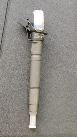 Форсунка інжектора A6420701487 MERCEDES