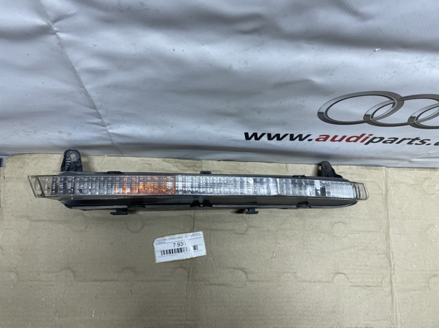 Покажчики повороту (передні) 4L0953042 VAG