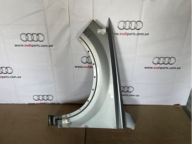 Ліве переднє крило 4M0821105D VAG