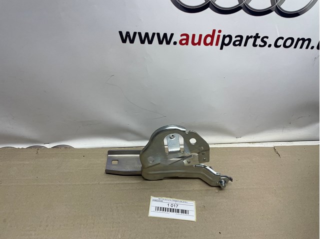 Петля капота 4M8823302B VAG