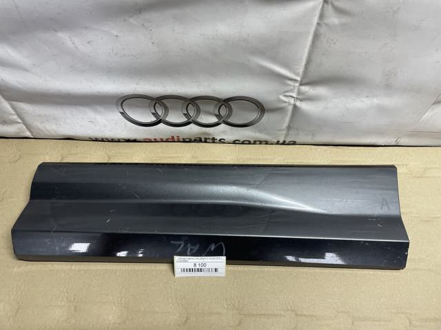 Накладка задніх лівих дверей, нижня 81A853969A VAG