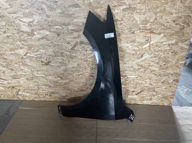 Ліве переднє крило 8R0821105A VAG