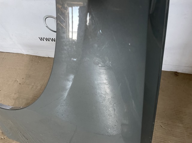 Ліве переднє крило 8W0821105A VAG