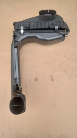 Корпус повітряного фільтра 13718573869 BMW