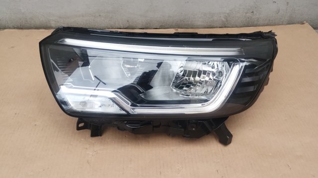 Фара ліва 260608411R RENAULT