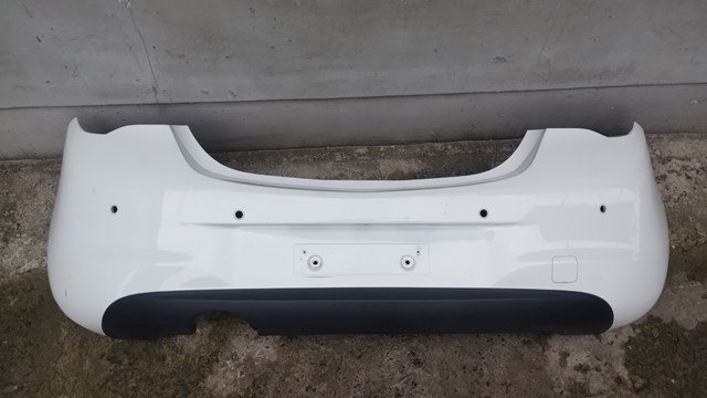 Буфер (бампер) задній 39002839 GM