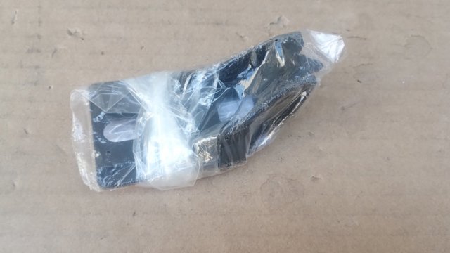 Кронштейн абсорбера переднього бампера 51117315960 BMW