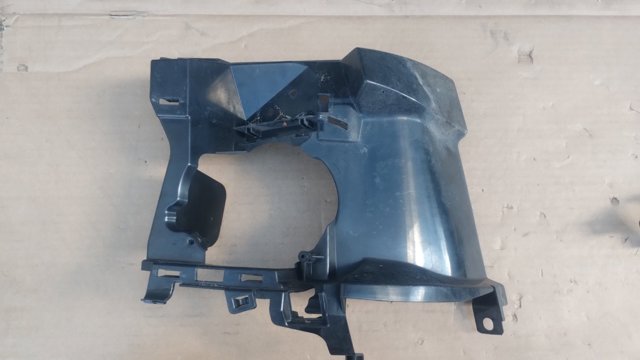 Кріплення протитуманки правої 51117386362 BMW