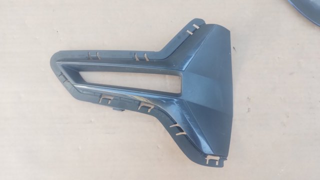 Решітка переднього бампера, ліва 51117464273 BMW