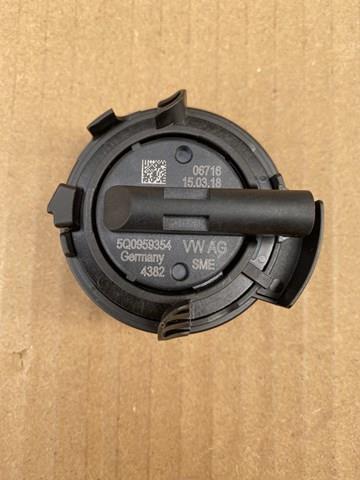 Датчик AIRBAG передній 5Q0959354 VAG