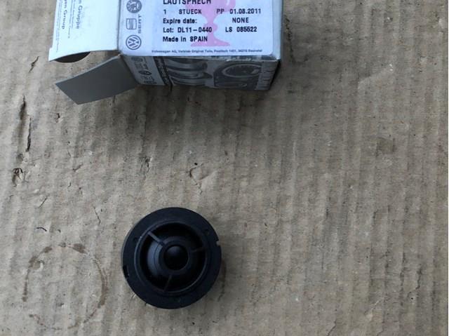 Динамік передній 8T0035399B VAG