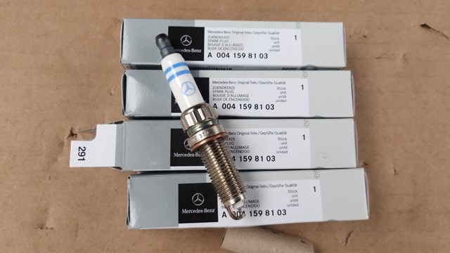 Свічки A0041598103 MERCEDES