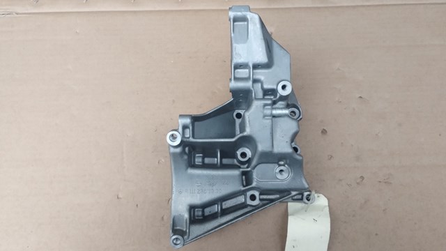 Кронштейн компресора кондиціонера A1112301242 MERCEDES