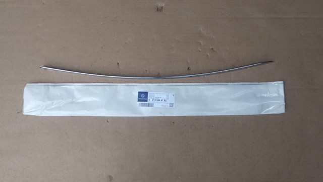 Накладка задніх дверей A2126904782 MERCEDES