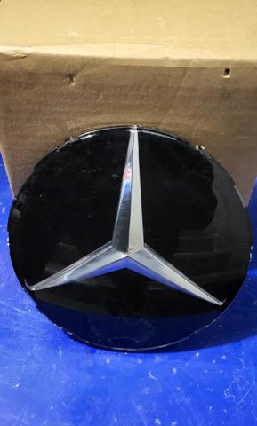 Емблема на решітку радіатора 0008880500 MERCEDES
