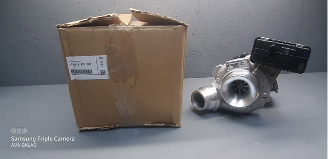 Турбонаддув 11658570083 BMW