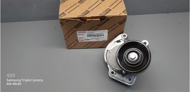 Натягувач приводного ременя 166200W101 TOYOTA