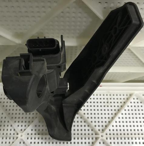 Підаль газу 1K1723503AR VAG