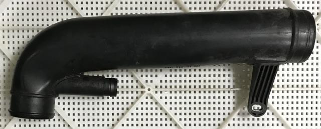 Патрубок повітряний, вхід в турбіну (наддув) 5C0129654 VAG