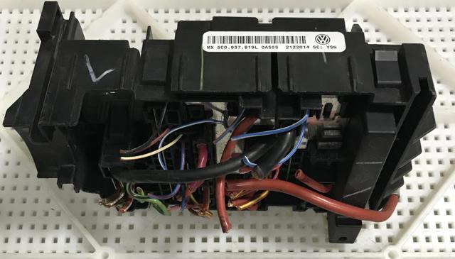 Коробка запобіжників 5C0937819L VAG