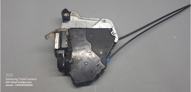 Внутрішній дверний замок 6903033251 TOYOTA