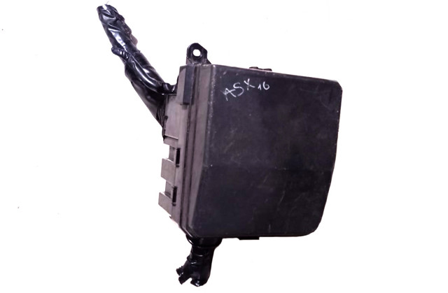 Корпус запобіжників 8565A266 MITSUBISHI
