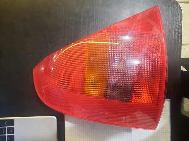Ліхтар задній лівий 7700410515 RENAULT