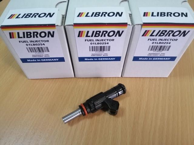 Форсунка дизельна в зборі, розпилювач + тримач 0280155897 BOSCH