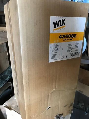 Автомобільний фільтр повітря 42608E WIX